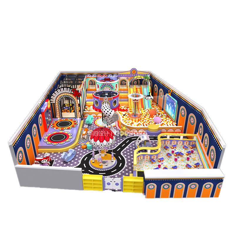 يلعب الأطفال